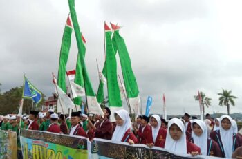 Ribuan Santri Meriahkan Apel Hari Santri Nasional di Kutai Kartanegara