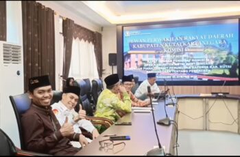 Rapat Dengar Pendapat Komisi IV DPRD Kukar Bahas Raperda Pesantren